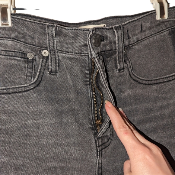 Madewell Classic Straight High Rise Cropped Frayed Hem Denim Jeans Size 25 - Picture 10 of 13